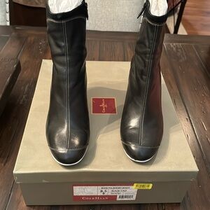 Cole Haan Size 8 1/2 Women’s Black Leather Heeled Ankle Boot